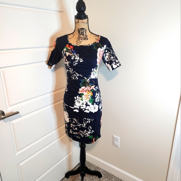 UTTAM Boutique Floral Cocktail Dress size US 2/4 - Picture 1 of 11
